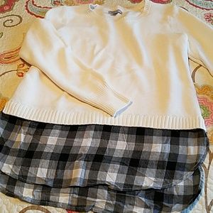 Bass sweater with shirttail